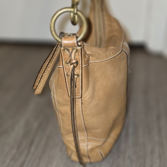 Vintage Rare Coach Slim Duffle Style Bleeker Crossbody Tan Gold Hardware 10398 - Picture 5 of 11